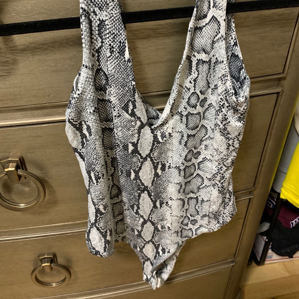 Lulus snake skin v neck bodysuit